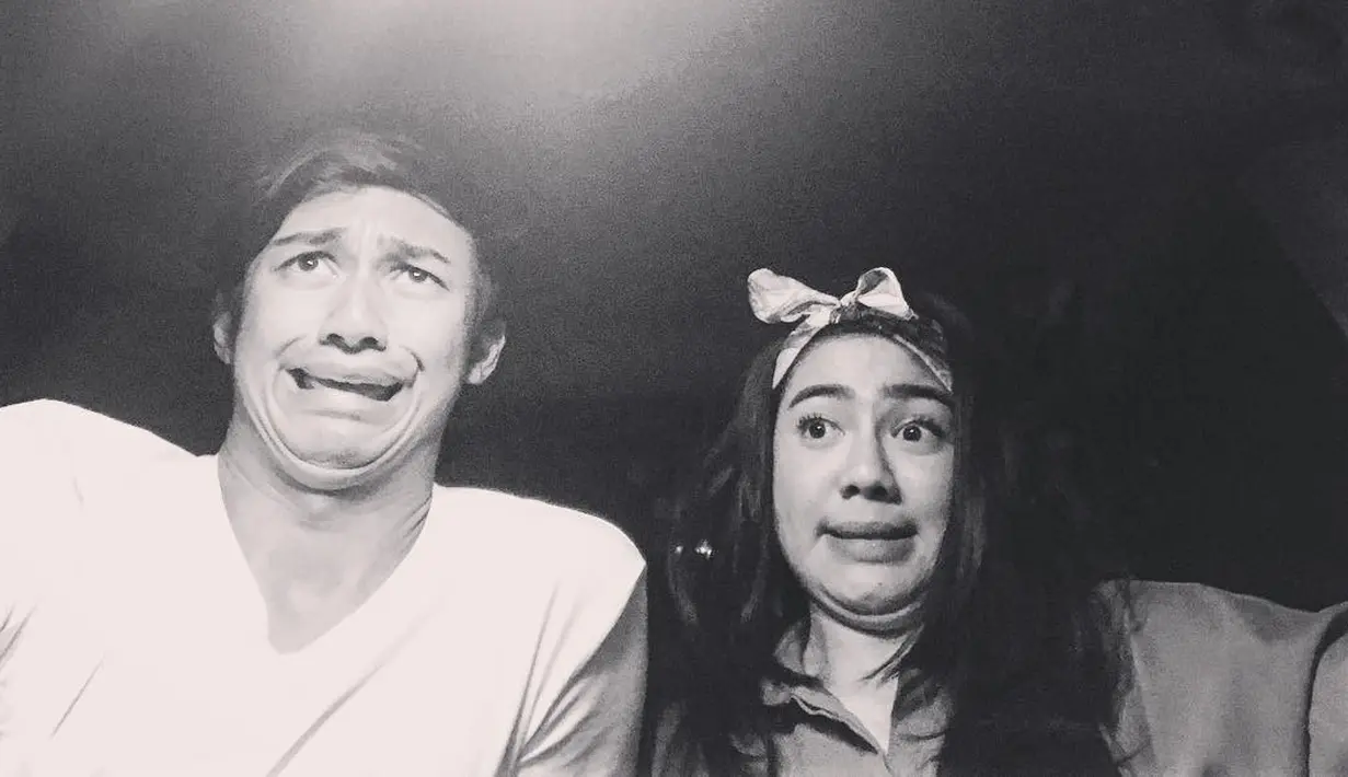 Caesar Hito dan Felicya Angelista tampaknya merupakan pasangan yang gemar berpose konyol. (Foto: instagram.com/hitocaesar)