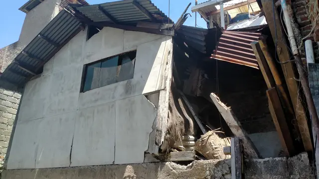 rumah tak layak huni