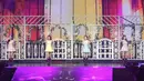 Penampilan Red Velvet dalam konsernya bertajuk R to V in Jakarta, Sabtu (20/5/2023). (Foto: Lanny Kusuma/Fimela)