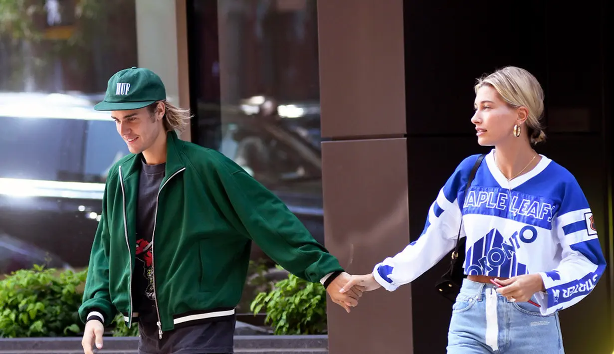 Tak hanya menikahi Hailey Baldwin, Justin Bieber sendiri sudah mengajukan diri sebagai warga negara Amerika. (ELDER ORDONEZ / SPLASHNEWS.COM / HollywoodLife)