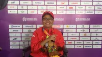 Pecatur Indonesia, Nasip Farta Simanja, meraih dua medali emas pada Asian Para Games 2018, di Cempaka Putih, Jakarta, Rabu (10/10/2018). (Bola.com/Benediktus Gerendo Pradigdo)