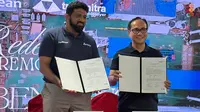 Penandatanganan Redelivery kapal pemasangan kabel bawah laut 'Bentang Bahari' dari PaxOcean (Shipyard) yang diwakili Rahul George Varkey (GM Project Management) kepada PT Ketrosden Triasmitra Tbk, diwakili langsung oleh Titus Dondi (CEO Triasmitra Group). Credit: Triasmitra