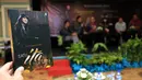 Konser hingga peluncuran buku Ita Purnamasari turut didukung penuh oleh sang suami, Dwiki Dharmawan. (Deki Prayoga/Bintang.com)