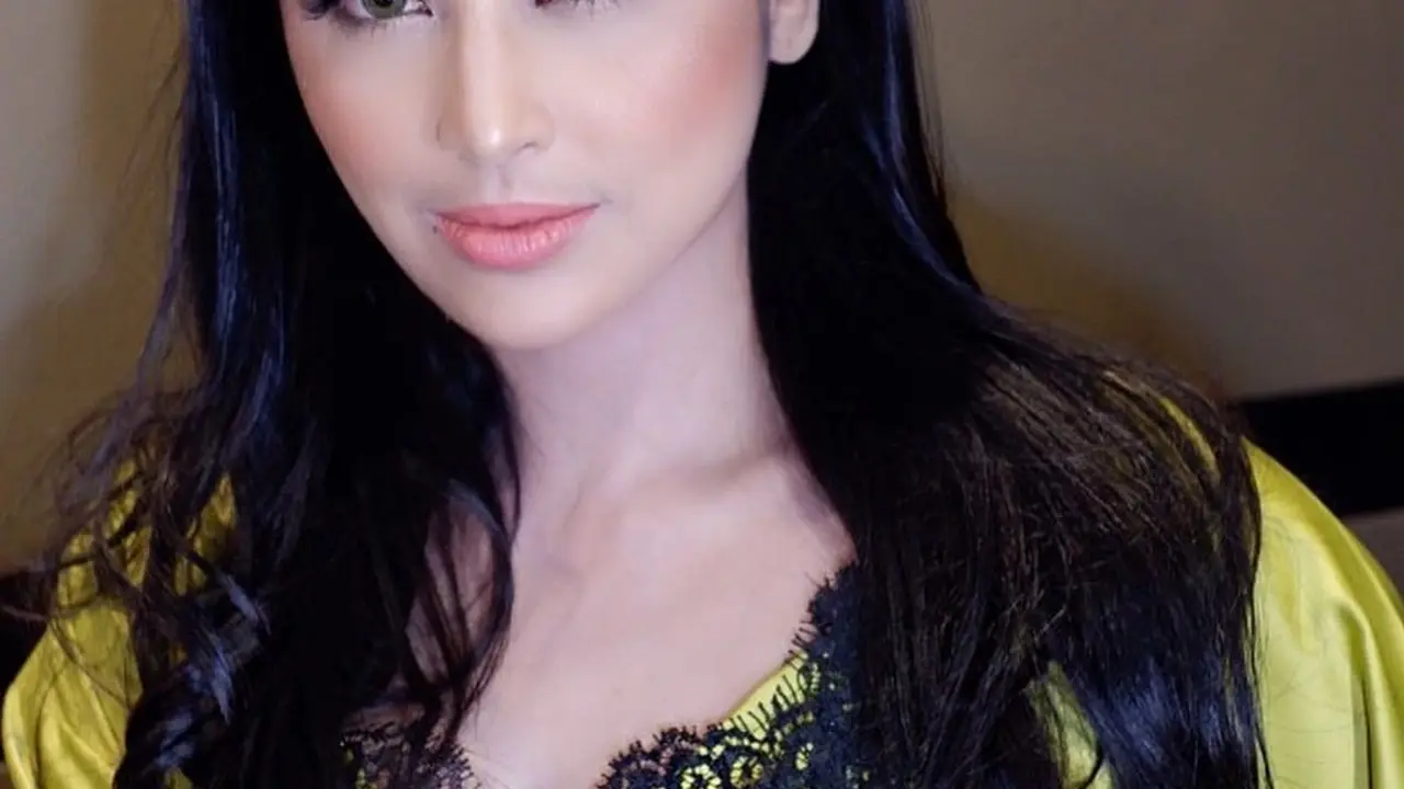 Dewi Perssik. (Foto: Instagram @dewiperssikreal)