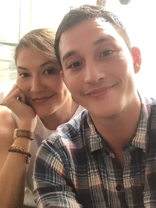 Bahkan keduanya kerap memperlihatkan kebersamaannya di media sosial. Tak ayal hal itu membuat warganet berharap pasangan ini bisa kembali rujuk. (Foto: instagram.com/tamarableszynskiofficial)