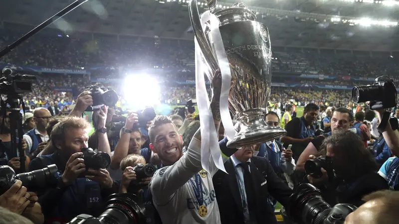 FOTO: Pesta Real Madrid Merayakan Gelar Liga Champions ke-13