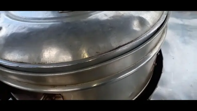 Tanpa Bahan Kimia, Begini Cara Agar Pentol Awet Kenyal  dan Anti Alot