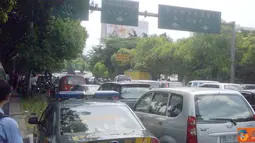 Parkir Liar, Penyebab Kemacetan