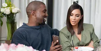 Kim Kardashian akan merayakan empat tahun pernikahan dengan Kanye West. (REX/Shutterstock/HollywoodLife)