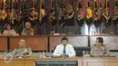 Kabareskrim Polri Komjen Ari Dono Sukmanto memimpin langsung gelar perkara kasus dugaan penistaan agama dengan terlapor Basuki Tjahja Purnama alias Ahok di Gedung Rupatama, Mabes Polri, Jakarta, Selasa (15/11). (Liputan6.com/Helmi Afandi)