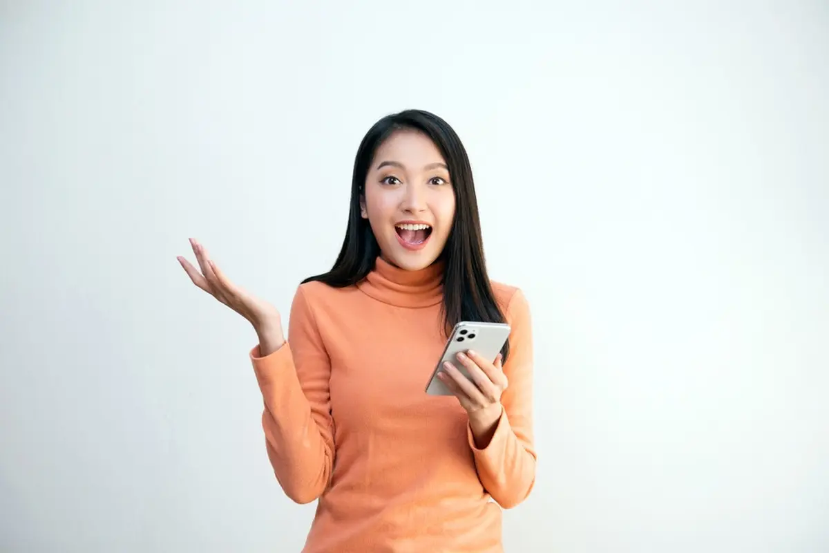 Setelah Nonton Video Review Produk, Bisa Langsung Checkout Produk Incaran di Keranjang Orange Shopee Video
