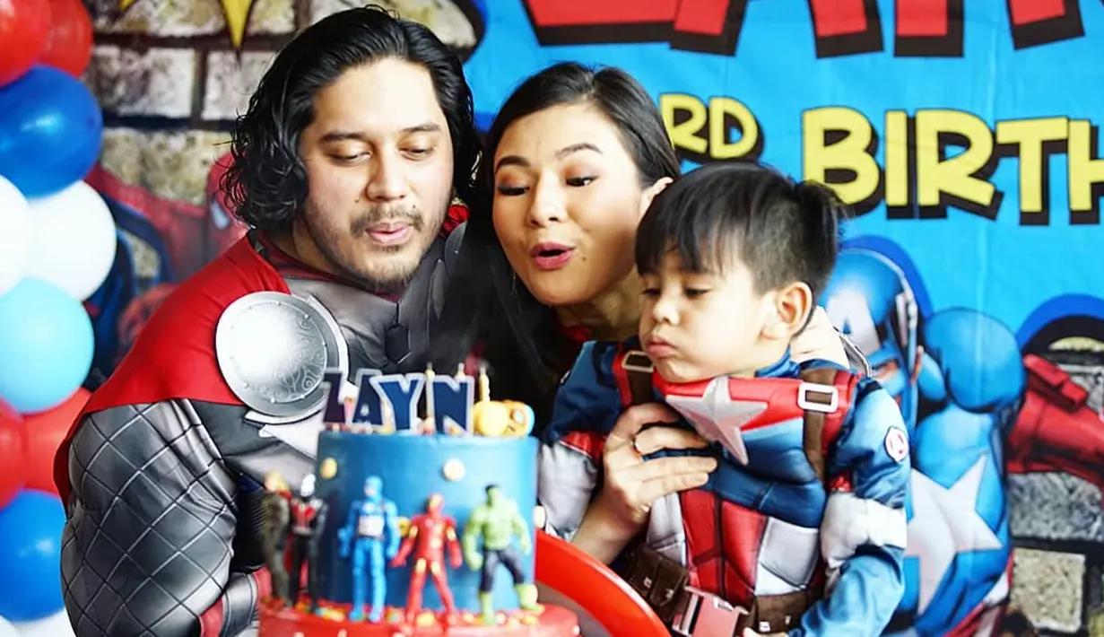 Walaupun lama tidak tampil di layar kaya, namun Eriska kerap membagikan kegiatannya di akun media sosial pribadinya. Pemain film Negeri 5 Menara ini suka membagikan momen kebersamaan keluarga kecilnya di akun Instagram-nya. (Liputan6.com/IG/@eriskarein)