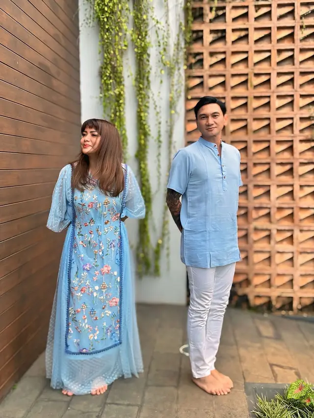 7 Potret Artis Lebaran Bareng Mantan Pasangan, Desta-Natasha Rizky hingga Kiwil