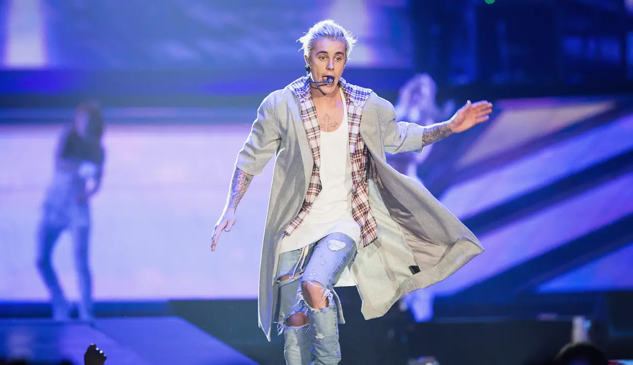 Justin Bieber, penyanyi Hollywood yang terkenal lewat single hit pertamanya, 'Baby'. Seiring berjalannya waktu, penyanyi polos ini semakin berubah dan sering bikin onar dan menjadi liar. (AFP/Bintang.com) 
