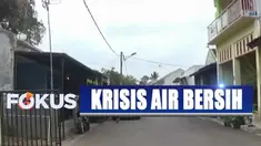Situasi ini sudah terjadi sebulan berlangsung karena banyaknya warga memutuskan pergi meninggalkan rumah karena sulitnya mendapatkan air bersih.