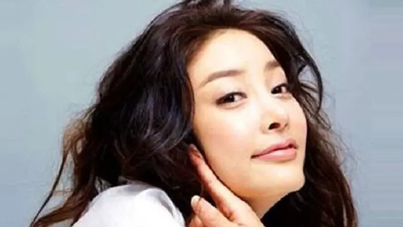 Jang Ja Yeon