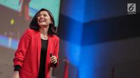 Merry Riana menjadi pembicara dalam EGTC 2018 di Universitas Kristen Petra Surabaya, Jawa Timur, Kamis (15/11). Merry Riana membagikan kisahnya meraih sukses dengan berbagai cara, seperti menjadi pembicara di acara tersebut. (Liputan6.com/Faizal Fanani)