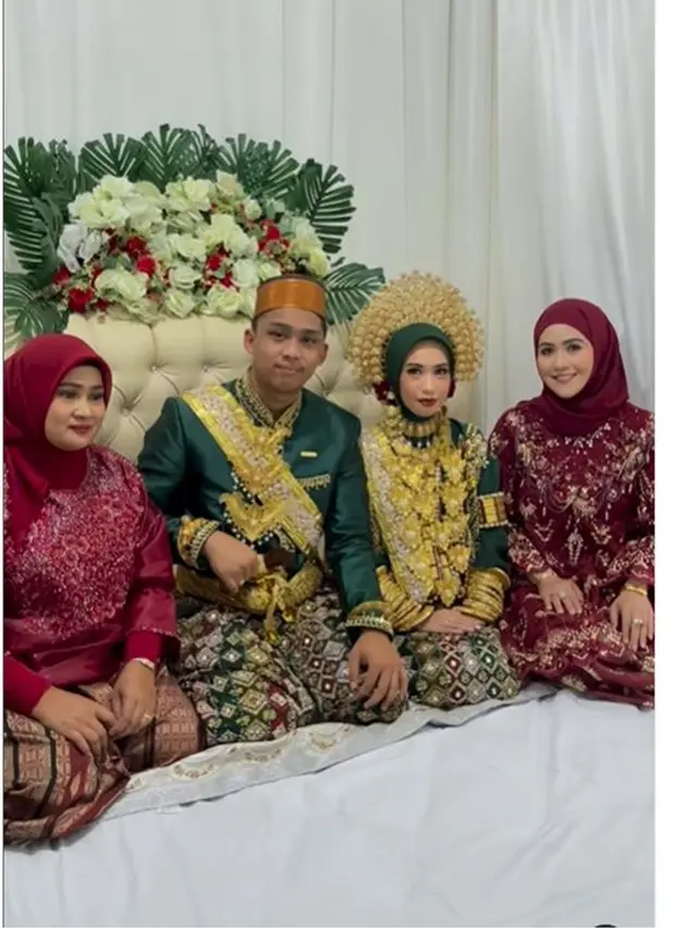 6 Potret Meggy Wulandari di Momen Pernikahan Anak Sambung, Kental Adat Bugis