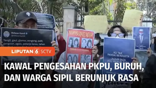 VIDEO: Kawal Putusan MK, Massa Gelar Unjuk Rasa di Depan Gedung KPU RI