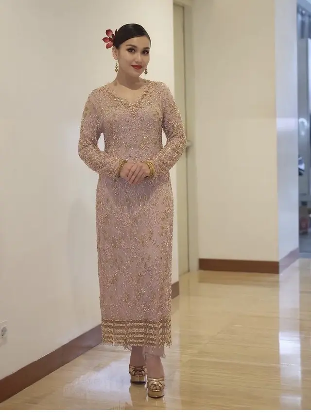 Inspirasi Model Dress Brokat