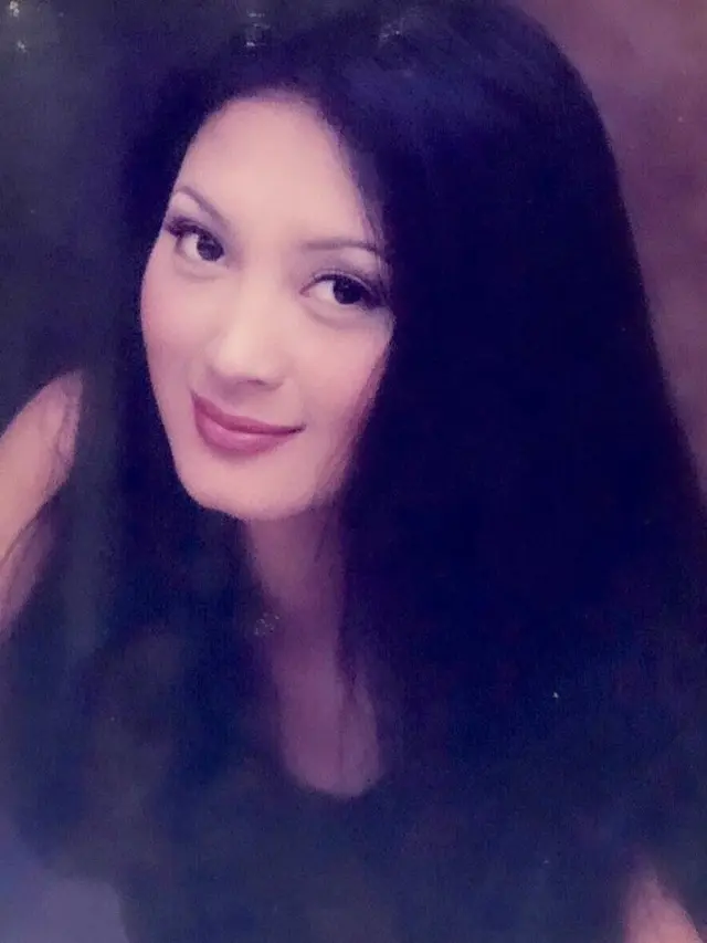 6 Foto Lawas Della Puspita Saat Muda, Pesinetron Hits Era 2000-an - Hot