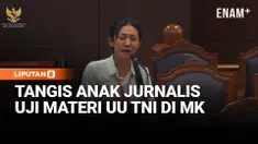 Eva Miliani Pasaribu, anak dari Rico Sempurna Pasaribu seorang wartawan tewas dibakar di Kabupaten Karo, Sumatera Utara, tak bisa menahan tangisnya dalam sidang pengujian materiil.