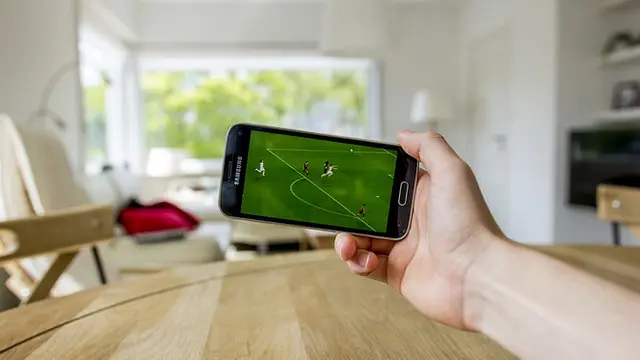 Kiat Jitu Nonton Bola via Streaming Gak Pake Patah-patah