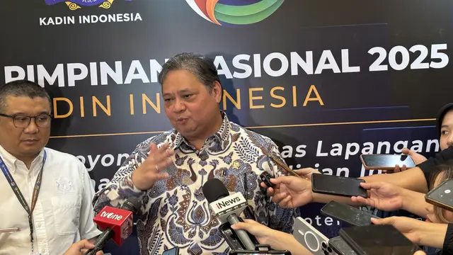 Menteri Koordinator Bidang Perekonomian Airlangga Hartarto di Rapimnas Kadin