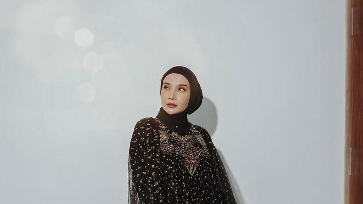 5 Rekomendasi Kaftan Terbaru untuk Idul Adha 2025, Paduan Warna dan Desain yang Bikin Adem Dilihat