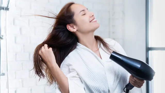 Apakah Boleh Memotong Rambut Saat Haid? Ini Dia Jawabannya dari Segi Medis