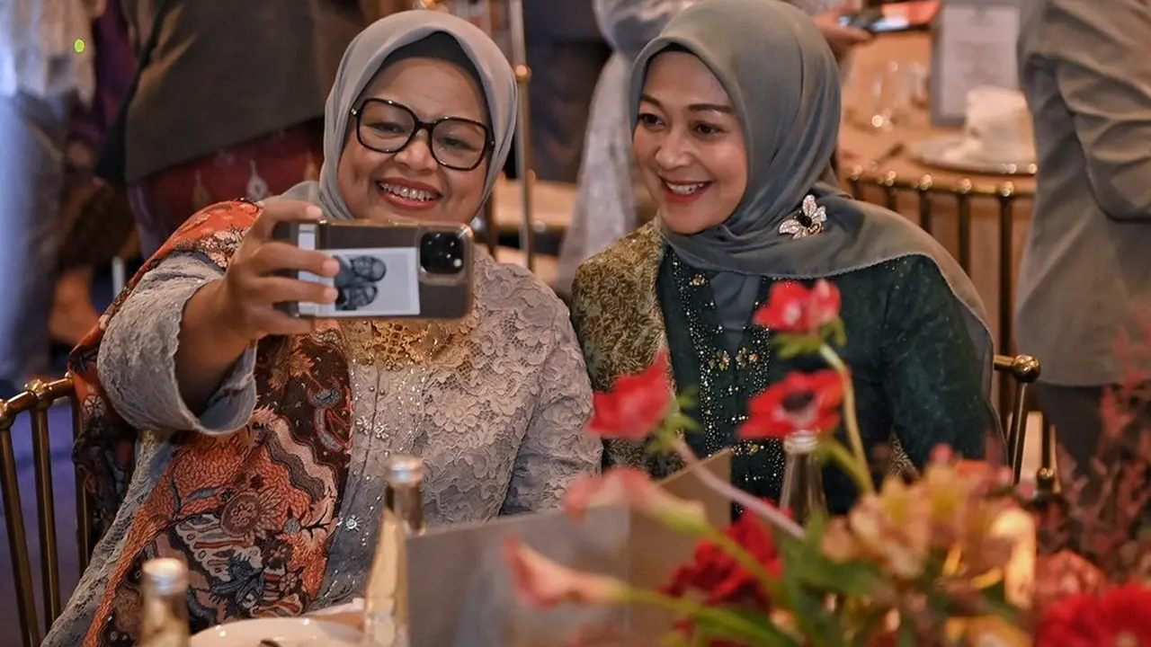 Istri Anies Baswedan dan Cak Imin