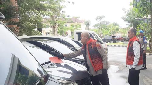 Polisi bongkar sindikat pembuatan STNK dan BPKB palsu.