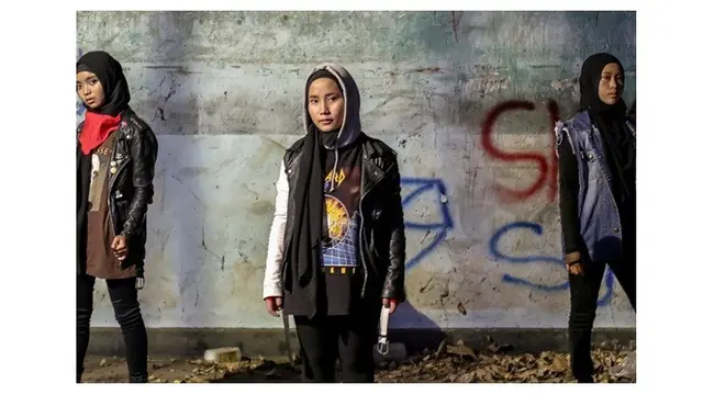 7 Potret Voice of Baceprot, Grup Metal Hijaber Asal Garut yang Akan Tur 4 Negara Eropa