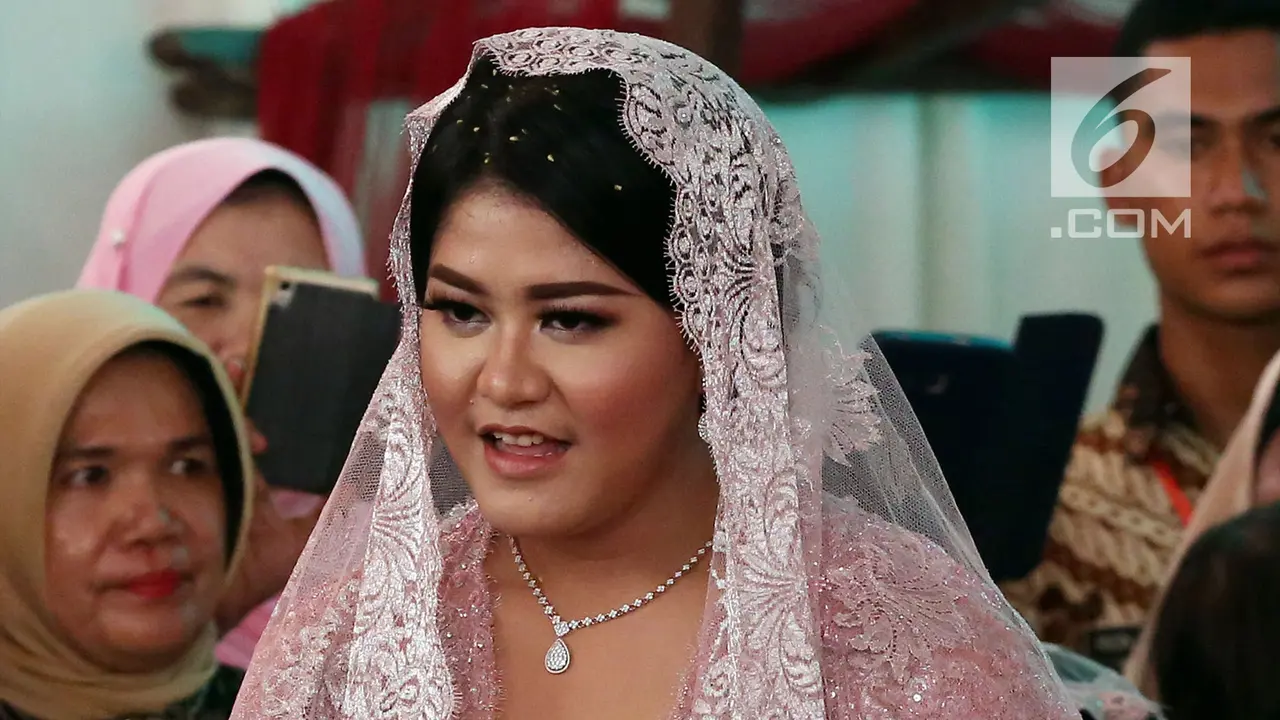 Bermahkota Bulang Mandailing, Kahiyang Diberi Marga Siregar