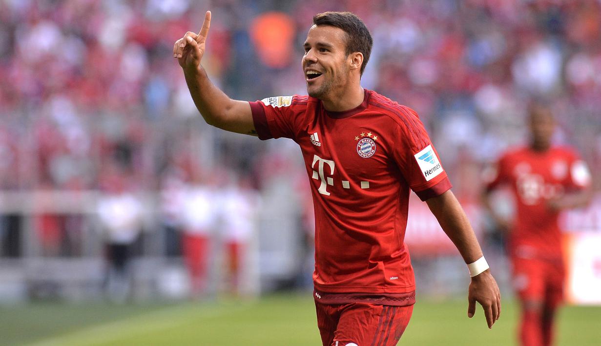 1. Juan Bernat (Bayern Munchen) - Dirinya tidak mendapatkan tempat utama di skuat Munchen karena kalah bersaing dengan David Alaba. Mantan pemain Valencia ini kemungkinan akan mudah didapatkan oleh MU. (EPA/Lukas Barth)