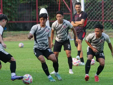 Kompetisi BRI Liga 1 musim 2024/2025 sedang memasuki masa libur. Karena agenda Timnas Indonesia di putaran ketiga, Kualifikasi Piala Dunia 2026, Zona Asia. (Bola.com/M Iqbal Ichsan)