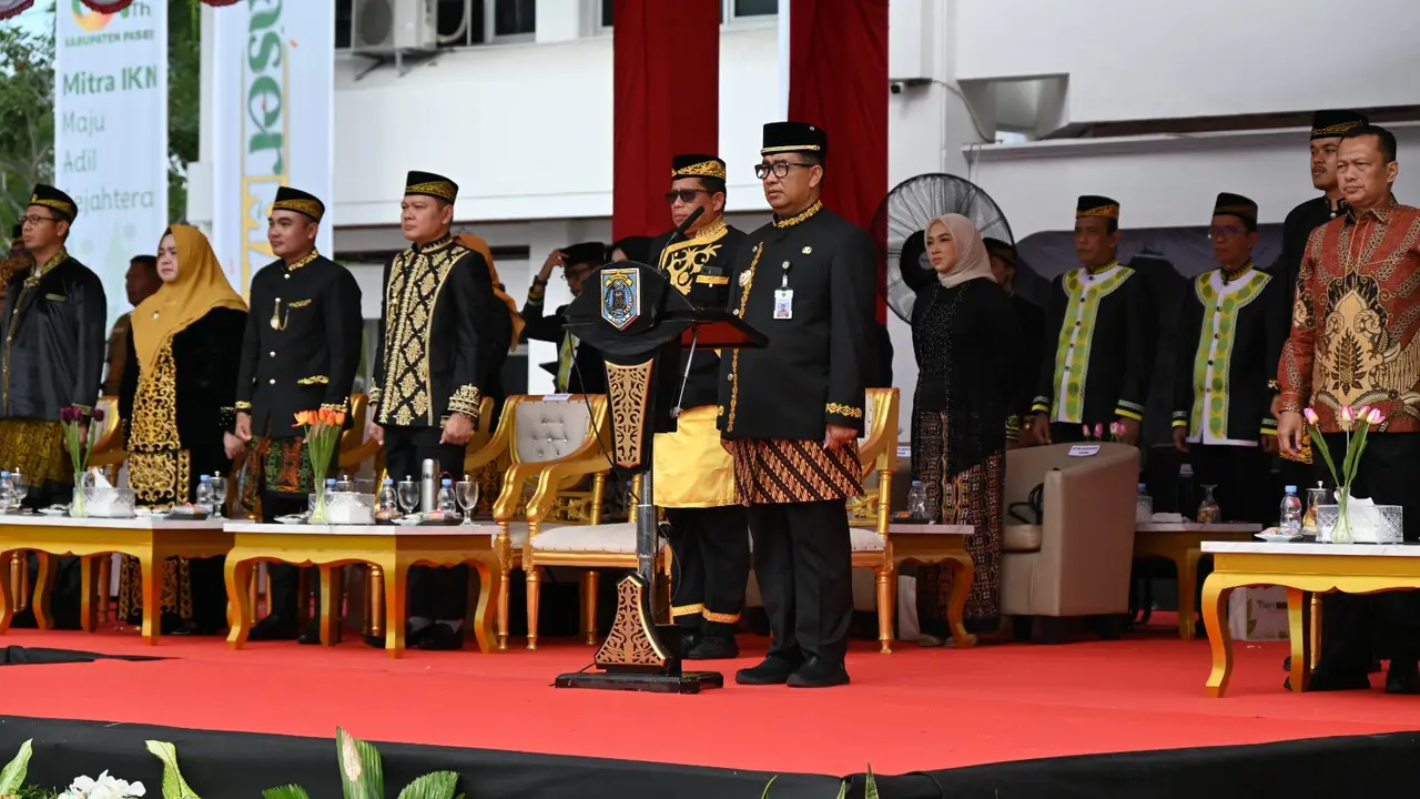 Upacara HUT Kabupaten Paser ke-64