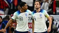 Jude Bellingham dan Harry Kane saat memperkuat Timnas Inggris. (AFP/Gabriel Bouys)