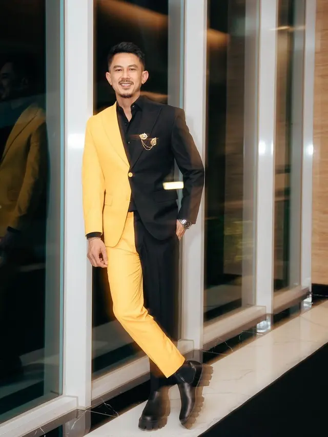 Tampil Kompak, Ini 7 Potret Dahlian Poland dan Fandy Christian di Indonesian TV Awards