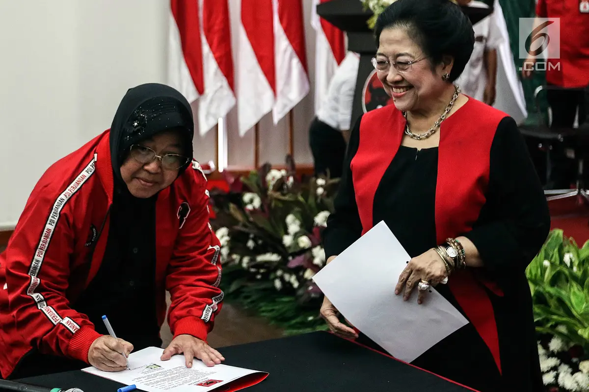 Megawati Resmi Lantik Risma