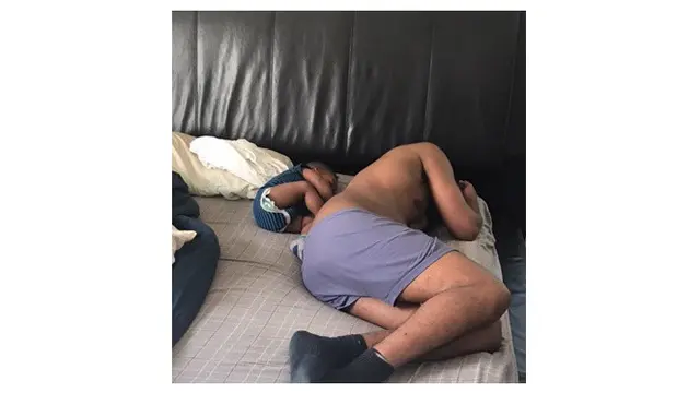 Ayah dan anak (Sumber: Boredpanda)