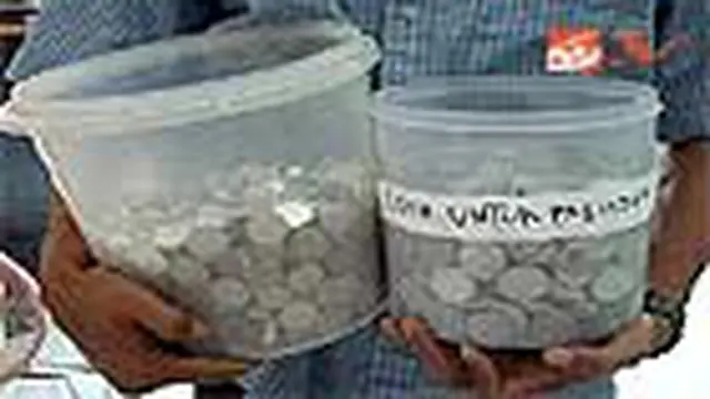 Anak-anak Sumbang Koin untuk Presiden