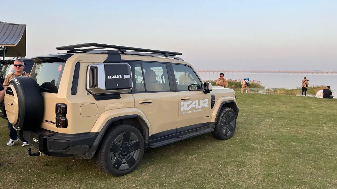 iCAR V27