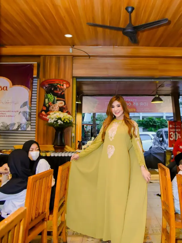 Alda Augustine berbagi kepada anak Yatim Piatu
