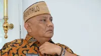 Gubernur Gorontalo Rusli Habibie akan memberikan sanksi mutasi kepada guru yang merokok. Foto: (Arfandi Ibrahim/Liputan6.com)