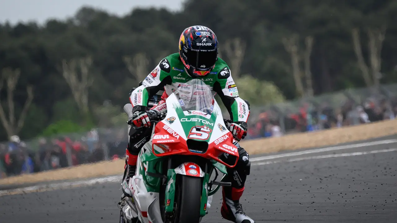 Johann Zarco juara MotoGP Prancis 2025
