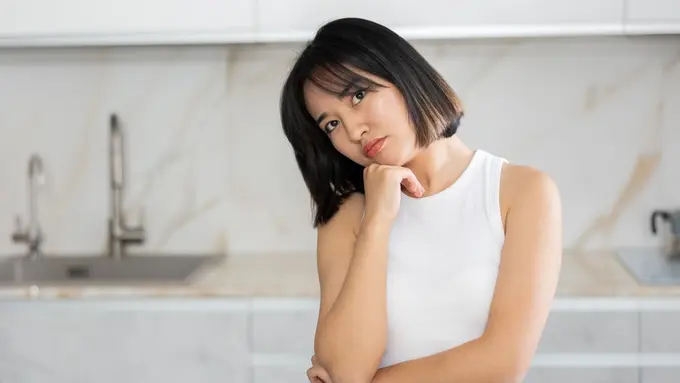 cantik berpikir sedih kesal