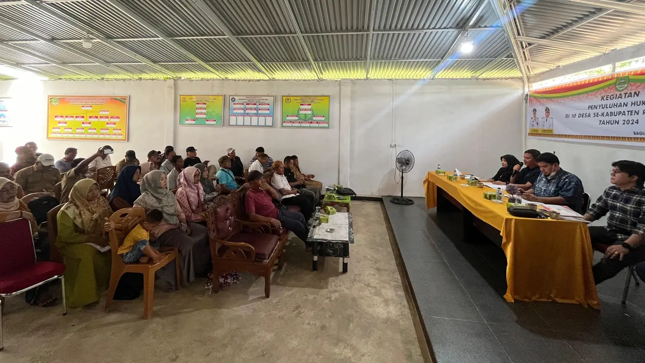 Puluhan emak-emak di Rokan Hulu mendapat sosialisasi jenis narkoba dan cara mengatasi peredarannya.