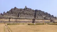 Bangunan chattra Candi Borobudur yang masih diragukan keaslian batunya oleh para arkeolog kini tersimpan di Museum dan Cagar Budaya kawasan Candi Borobudur, Magelang. (Liputan6.com/Dicky Agung Prihanto)