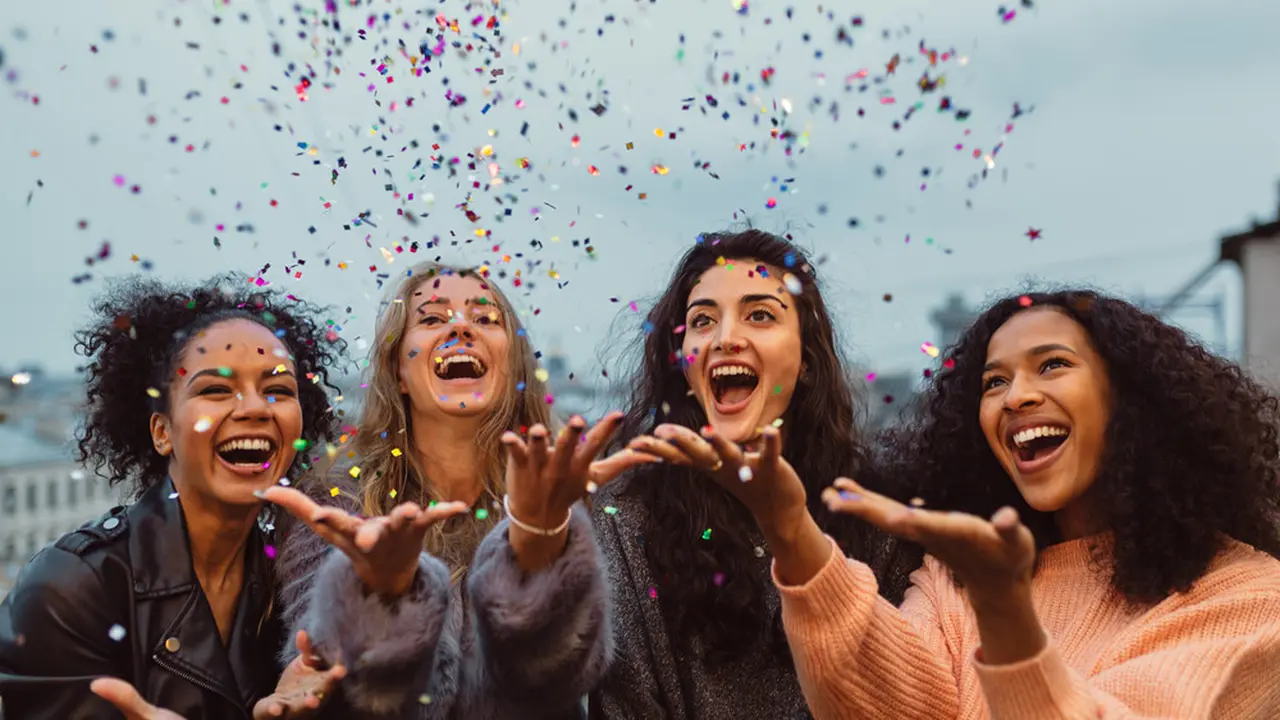 Kamu yang di Bali dan Medan, Ada Hadiah Menarik di Grup WhatsApp Fimelahood, Buruan Join!